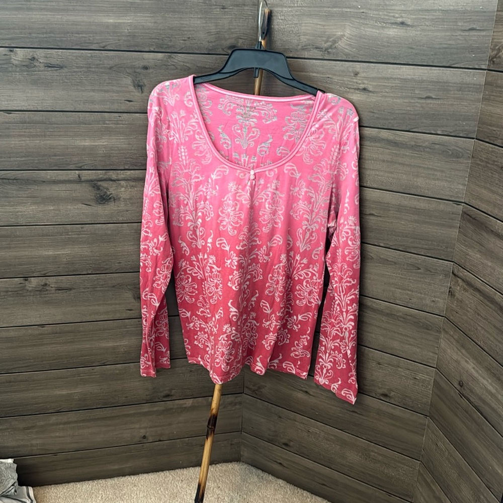 Women’s XL Sonoma top